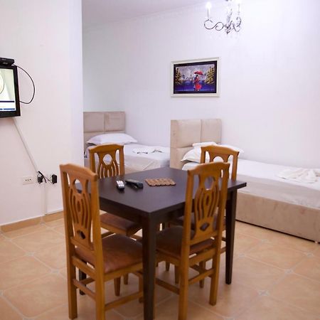 Nea'S Apartment Shkodër エクステリア 写真